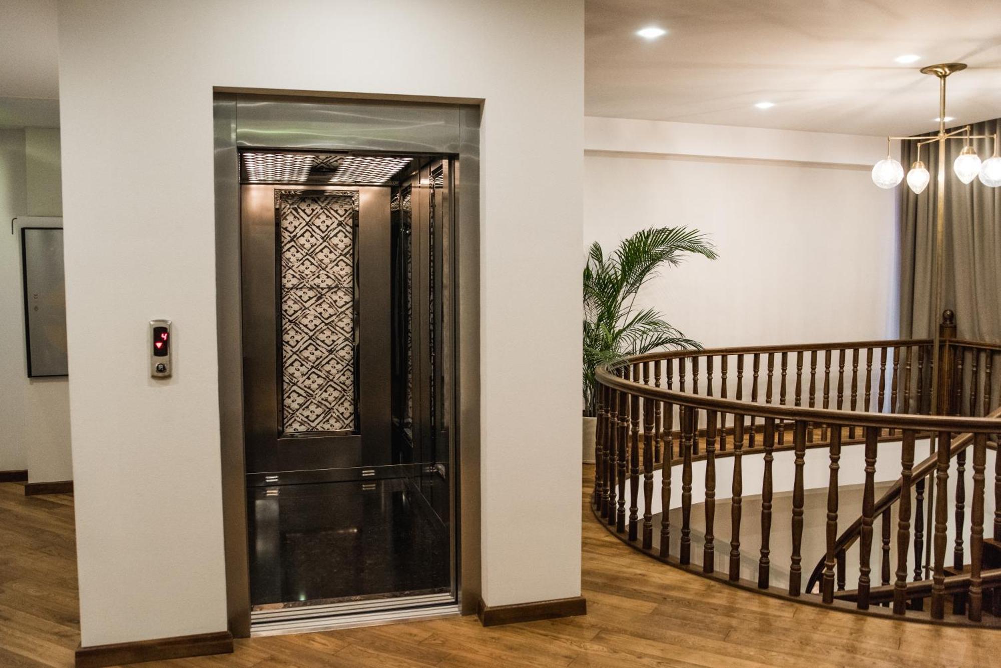 Makmani Boutique Hotel By Dnt Group Tbilissi Extérieur photo